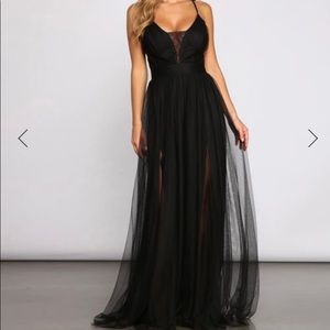 Black Windsor dress size 3